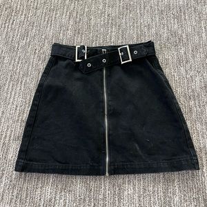 Size small fashion nova denim skirt
